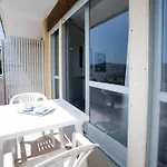 Cozy With Terrace Lejlighed *
