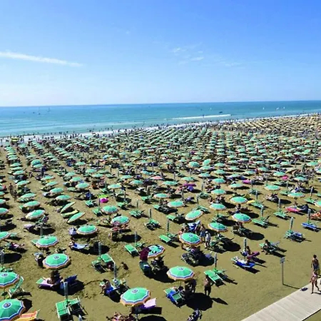 Apartman Cozy With Terrace Bibione