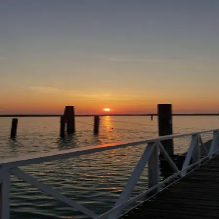 Cozy With Terrace Apartamento