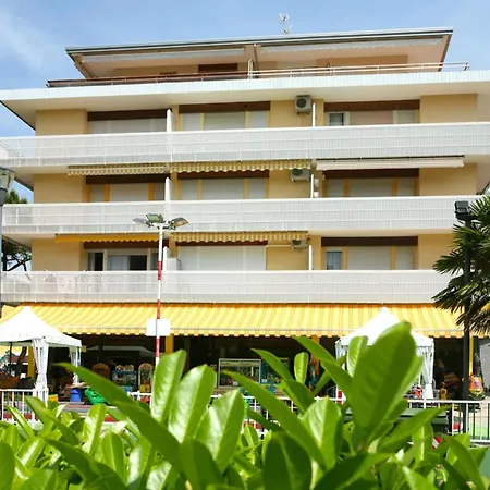 Cozy With Terrace * Bibione